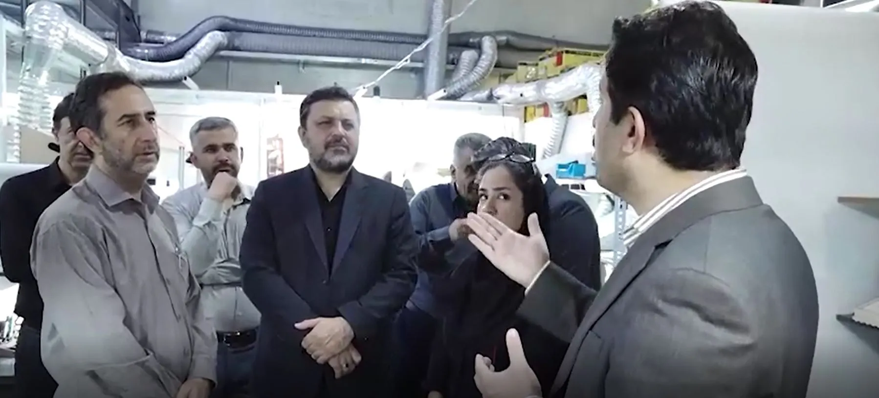 بازدید مدیران صدا و سیمای فارس و تهیه گزارش از شرکت‌ها